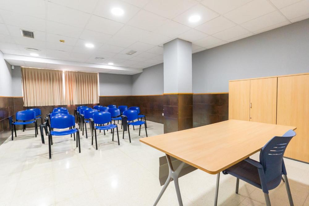 Albergue Inturjoven Sevilla Exterior photo